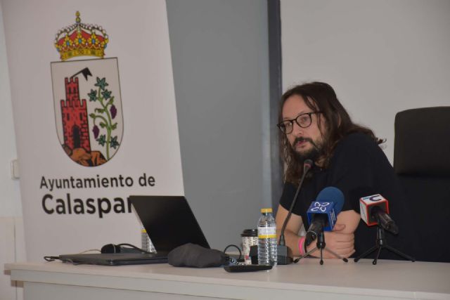 Educar en igualdad y corresponsabilidad: el papel del padre en la crianza, la primera charla de la escuela de familias por Alberto Soler - 4, Foto 4
