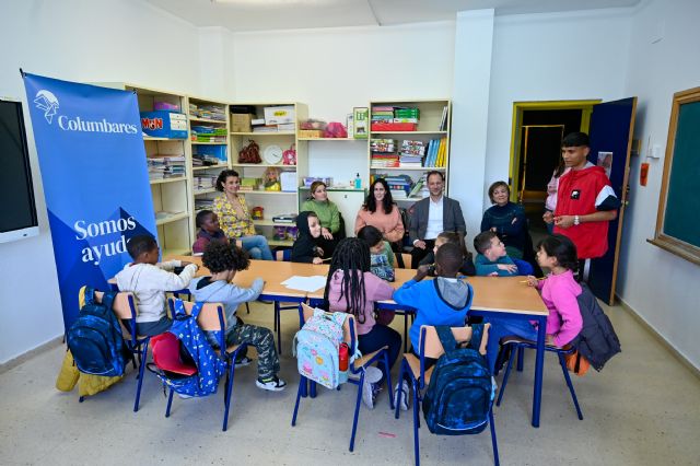 La Fundación Iberdrola España visita el proyecto de Atención Educativa Integral de la asociación Columbrares en Murcia - 1, Foto 1