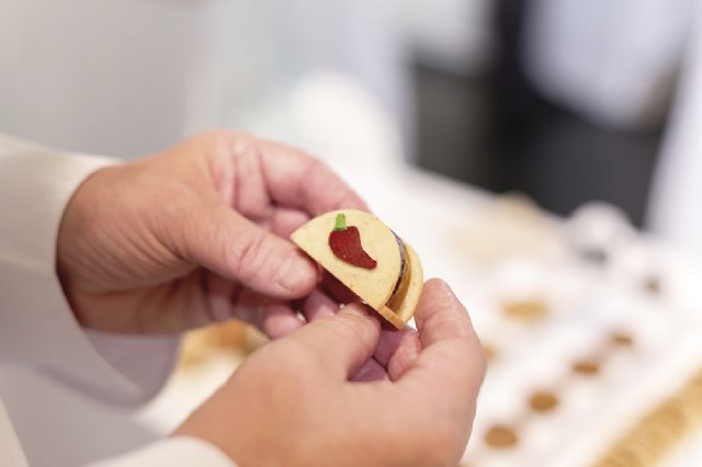 Eva Argui&ntilde;ano y Martín Berasategui formarán parte del jurado de la Mejor Pasta de Té Artesana de Espa&ntilde;a 2026 - 3, Foto 3
