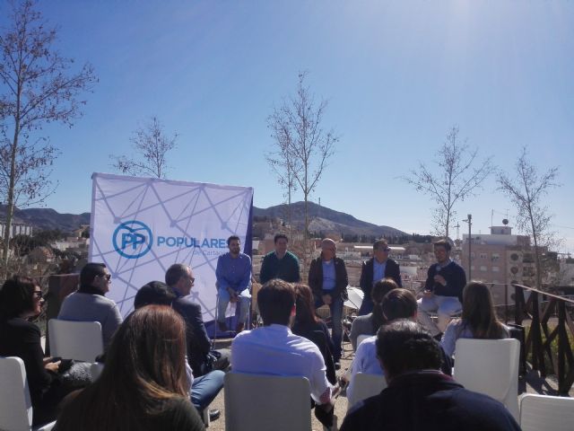 Juan Hernández: Estamos trabajando para que Cartagena sea punto de referencia en la actividad turística de cruceros - 1, Foto 1