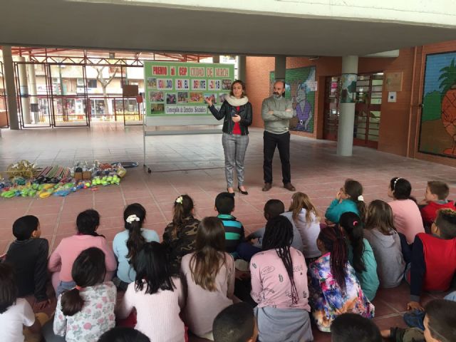 El C.E.I.P. Ciudad de Murcia distinguido con el premio Igualdad en el Deporte con motivo del 8 de marzo - 3, Foto 3