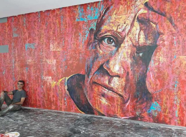 El artista y profesor de la UMU Carlos Callizo consigue reconocimiento internacional gracias a su mural de Picasso - 1, Foto 1
