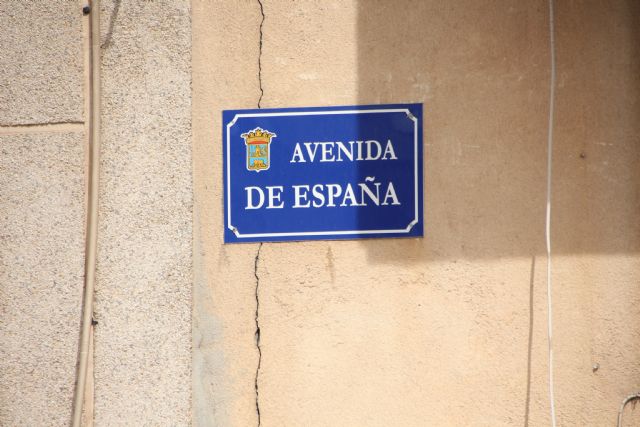 Comienzan las obras de plataforma nica en la calle Parricas y renovacin de redes de agua y saneamiento en la avenida España, Foto 6