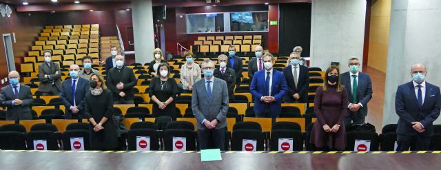 Salud reforzará la atención a pacientes crónicos complejos con una mayor coordinación entre el centro de salud y el hospital - 1, Foto 1