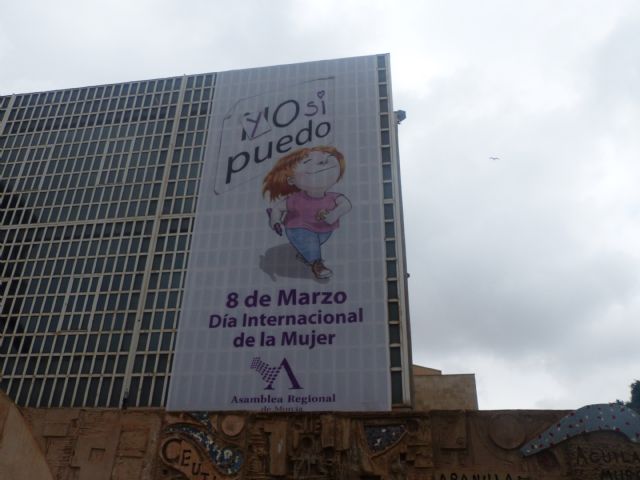 La Asamblea se ilumina de morado para conmemorar el Día Internacional de la Mujer - 3, Foto 3