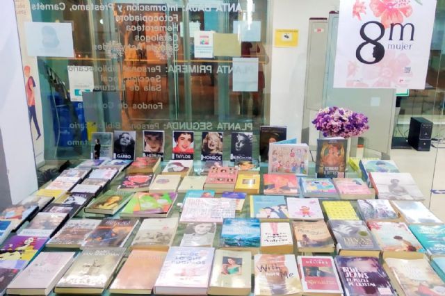 La Red Municipal de Bibliotecas de Lorca se suma a la celebración del 8M con una selección de libros escritos por mujeres, que hablan sobre mujeres y de Igualdad - 1, Foto 1