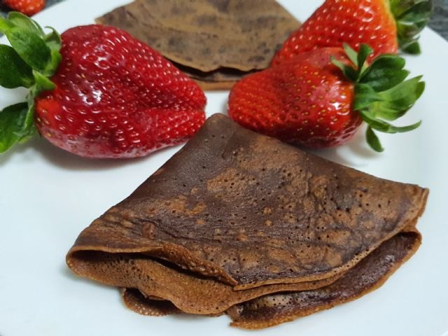 Receta: ¿Cómo preparar Crepes de chocolate rellenos de crema de cacao? - 1, Foto 1
