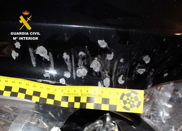 La Guardia Civil detiene a los tres presuntos autores de disparar contra un vehículo ocupado por tres personas - 2, Foto 2