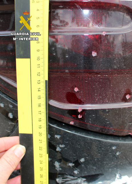 La Guardia Civil detiene a los tres presuntos autores de disparar contra un vehículo ocupado por tres personas - 4, Foto 4