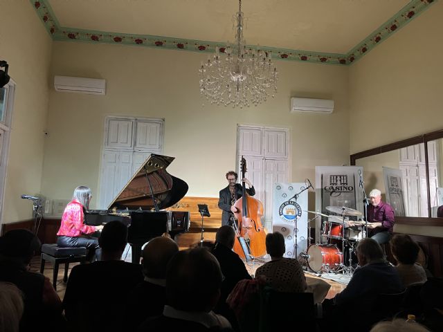 El público abarrotó el Casino de Águilas en los dos pases ofrecidos por el Trío dentro del ciclo de Jazz de Amigos de la Cultura - 1, Foto 1