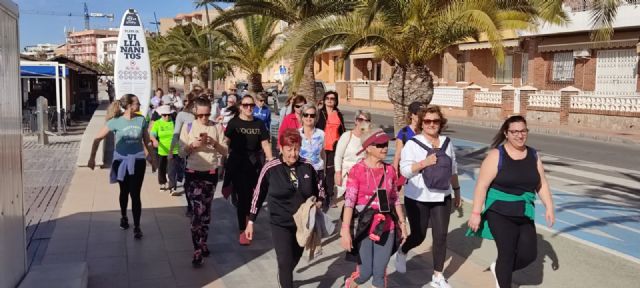 La marcha por la igualdad congrega a 300 personas en San Pedro del Pinatar - 2, Foto 2