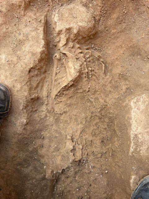 Los trabajos arqueológicos realizados en el solar de la calle Leonés sacan a la luz un asentamiento prehistórico, restos de época romana y una maqbara islámica - 4, Foto 4
