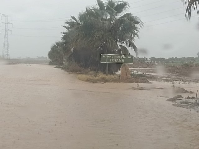 Denuncia que el Gobierno Regional no cuenta con el consorcio de bomberos para el episodio de lluvias - 1, Foto 1