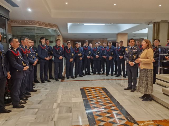 La Asamblea Regional recibe a los alumnos de la Academia General del Aire un año más - 1, Foto 1