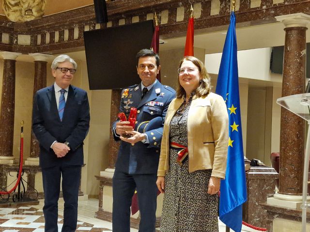 La Asamblea Regional recibe a los alumnos de la Academia General del Aire un año más - 2, Foto 2