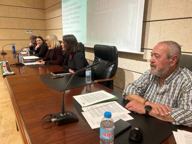 IU-Verdes reúne a sindicatos, colectivos y fuerzas políticas para defender la Vivienda digna por derecho en Murcia - 3, Foto 3