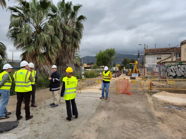 El Ayuntamiento destina más de 572.000 &euro; para mejorar infraestructuras y comunicaciones en Senda de Los Garres - 2, Foto 2