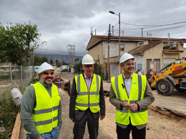 El Ayuntamiento destina más de 572.000 &euro; para mejorar infraestructuras y comunicaciones en Senda de Los Garres - 3, Foto 3