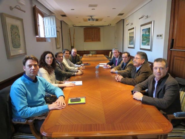 El Gremio de Fontanería de FREMM y Aguas de Murcia colaborarán en mejorar la atención informativa al público y los profesionales - 1, Foto 1