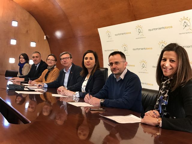 La Concejalía de Turismo habilita 5 puntos de atención al visitante y 30.000 impresos informativos dentro del operativo especial para Semana Santa - 1, Foto 1