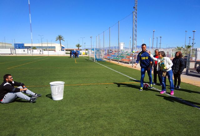 Nueva sesión de animación de los alumnos del TAFAD del IES ´Salvador Sandoval´ con los usuarios de AFES - 2, Foto 2