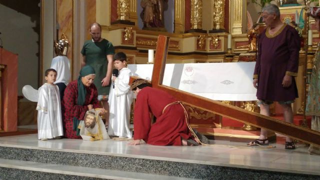 La Cofradía de la Santa Mujer Verónica y Santísimo Cristo de la Caída sigue celebrando su 50° aniversario - 2, Foto 2