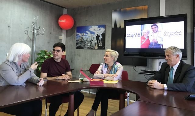 Martínez Cachá recibe a Jaime Martínez, el atleta murciano ganador de dos oros en el Campeonato de Europa de Atletismo para Sordos - 1, Foto 1