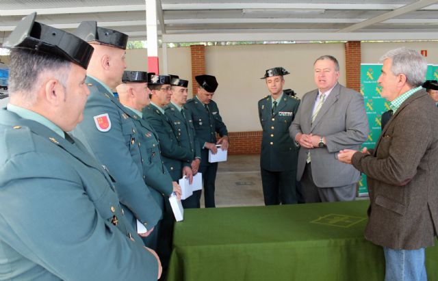 FECOAM cede a los equipos Roca de Guardia Civil seis equipos digitales de identificación de ganado para mejorar la seguridad en explotaciones ganaderas de la Región - 3, Foto 3