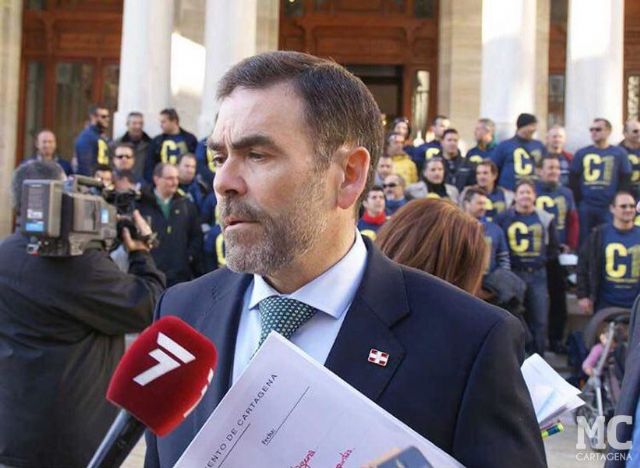 José López se congratula del reconocimiento profesional a los bomberos de Cartagena, auspiciado por su labor en la Alcaldía - 1, Foto 1