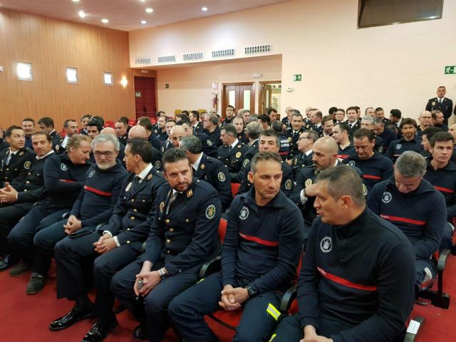 José López se congratula del reconocimiento profesional a los bomberos de Cartagena, auspiciado por su labor en la Alcaldía - 3, Foto 3