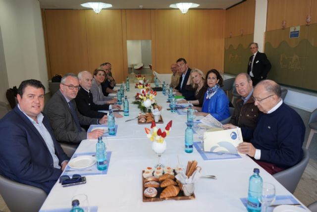 El PP propone rebajas fiscales a los hoteles abiertos todo el año para romper la estacionalidad - 2, Foto 2