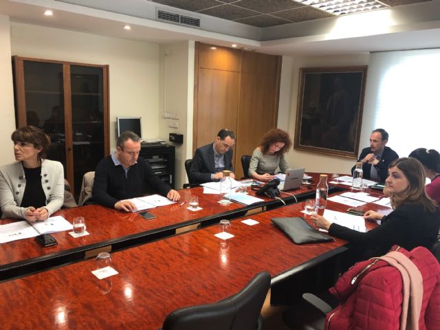 La comisión de seguimiento de la Estrategia por el Empleo de Calidad conoce los objetivos para 2019 que prevén una tasa de paro menor del 15 por ciento - 1, Foto 1