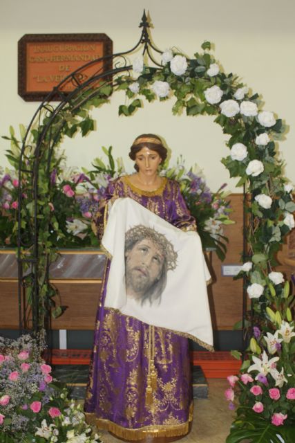 The Brotherhood of La Vernica welcomes the complete transfer of the titular image to the brotherhood, Foto 2