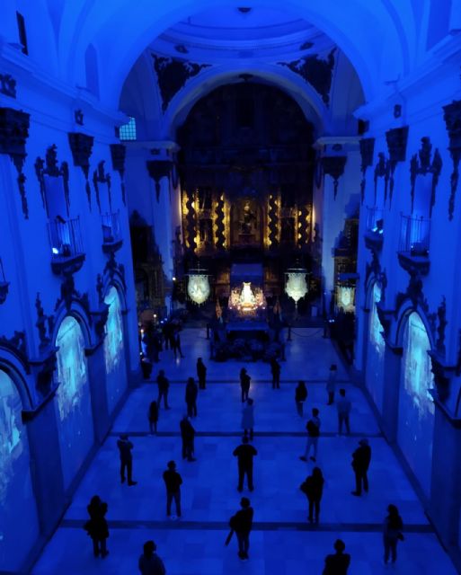 El Paso Azul recibe la visita de 11.000 personas en la iglesia de San Francisco esta Semana Santa, el mismo aforo de los palcos que se instalan en la ‘Carrera’ - 1, Foto 1