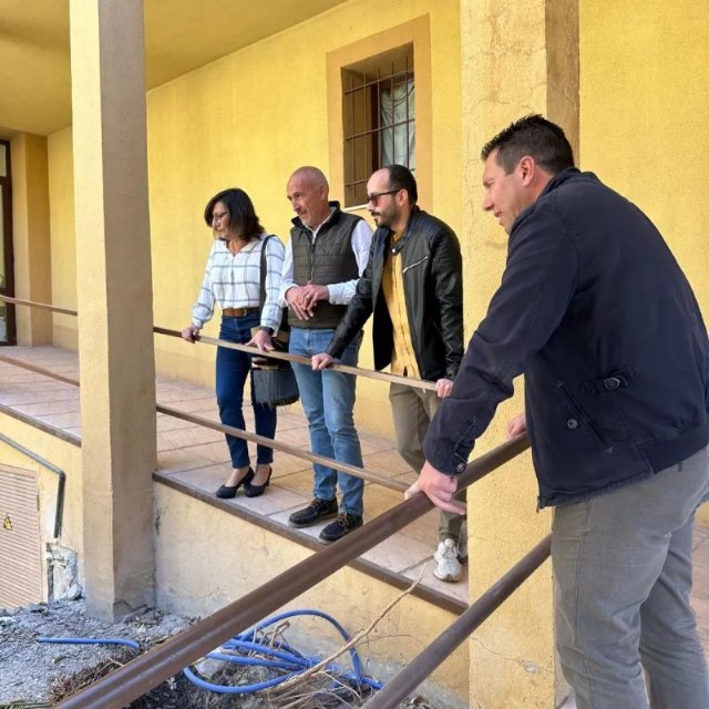 El equipo de gobierno visita las obras de mejora en el Centro de Día Municipal - 1, Foto 1