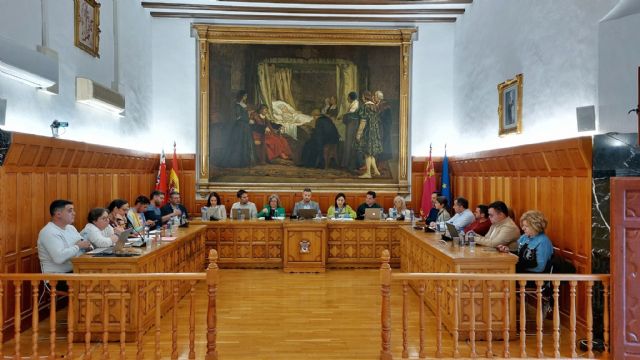 El Pleno aprueba el convenio para la cesión de los terrenos localizados entre final de Mayrena y el Camino del Huerto - 1, Foto 1