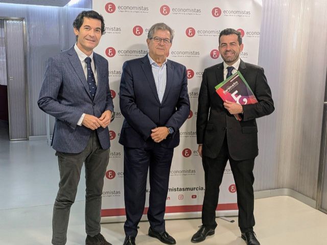 Martínez Alpañez: “Los gobiernos perjudican el crecimiento de las empresas” - 1, Foto 1