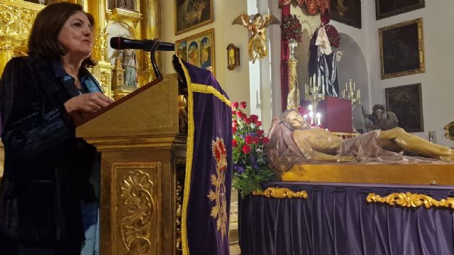 La presidenta de la UCAM, pregona el centenario de la Agrupación del Santo Sepulcro - 1, Foto 1