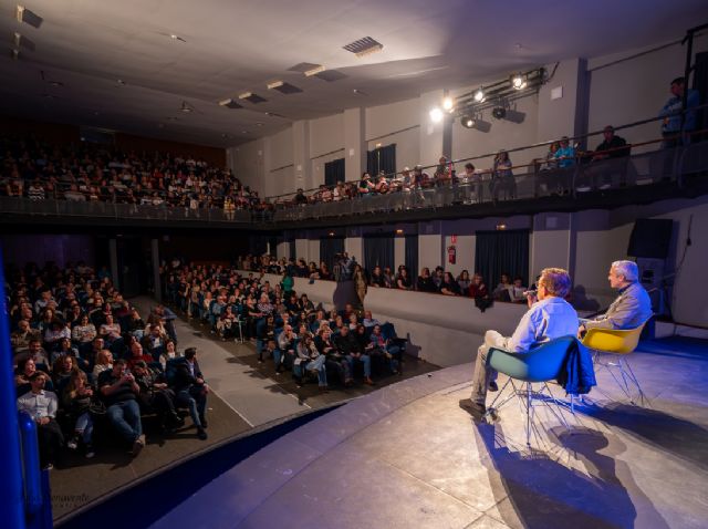 El popular músico Manolo García revoluciona Blanca con su manera de entender el mundo y cuelga el cartel de completo en el Teatro Victoria - 3, Foto 3
