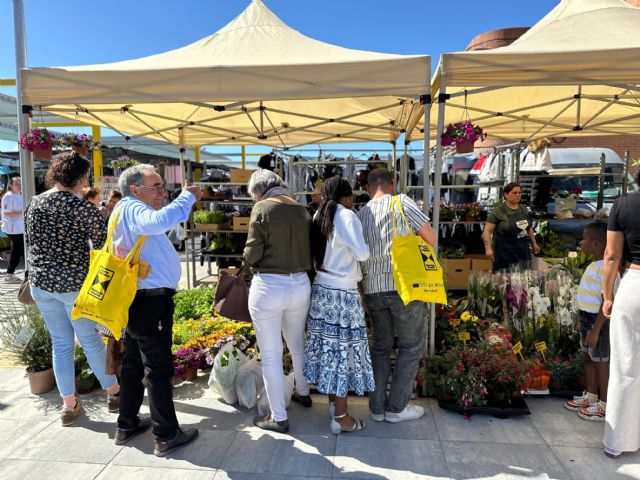 Torre Pacheco inaugura su nuevo mercado amable mirando al futuro de la economía local - 1, Foto 1
