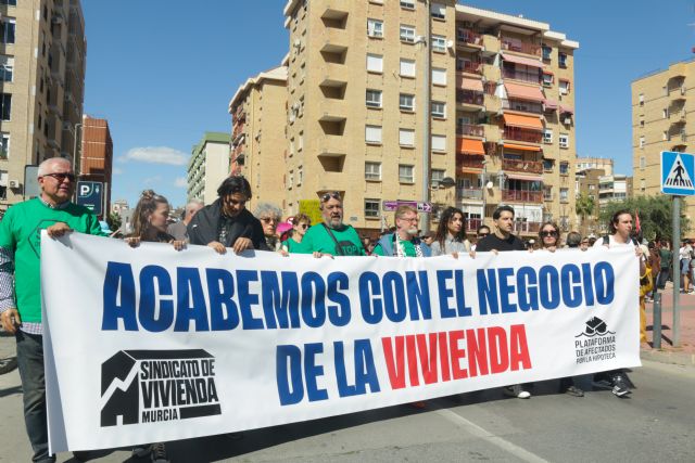 Marea por la vivienda digna inunda Murcia: clamor ciudadano contra la especulación y la inacción política - 4, Foto 4