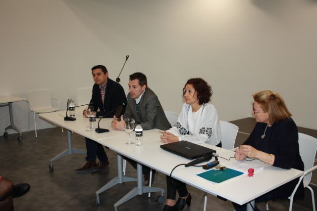 El Alcalde inaugura el taller impartido por el Centro de Promoción Económica - 2, Foto 2