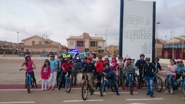 La Policía Local intensifica su labor formativa y de prevención - 1, Foto 1