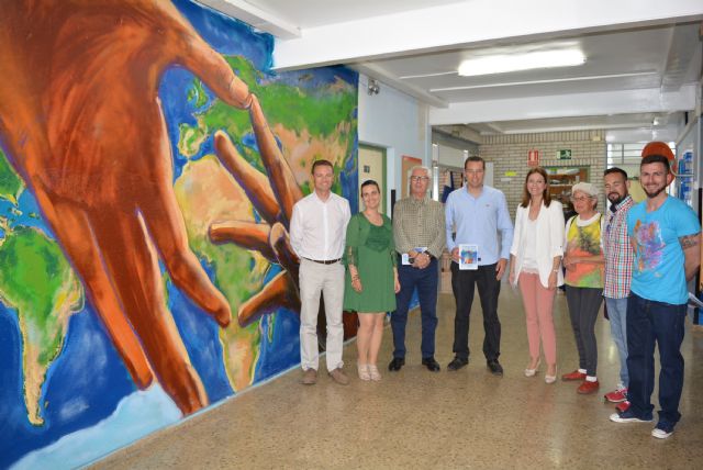 Los alumnos del Ramón y Cajal dan la vuelta al mundo en su Semana Cultural - 2, Foto 2