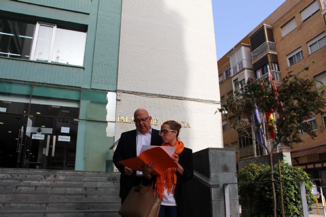 Padín se muestra satisfecho tras su comparecencia en la Fiscalía para resolver sus dudas en materia de bienestar animal - 2, Foto 2