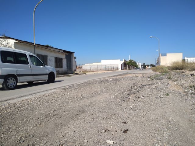 El PSOE denuncia que el Partido Popular suma ocho años sin dar una solución al hundimiento de la pista de atletismo Manuel Ruiz Pérez - 4, Foto 4