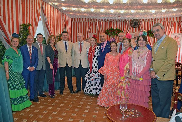 Recepción en la caseta del Real de la Feria del Ayuntamiento de Sevilla del Consejo de Hermandades y Cofradía de Sevilla - 5, Foto 5