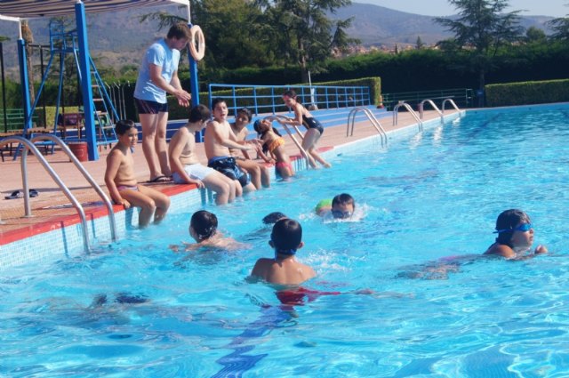Licitan las obras de reparación en las piscinas de los polideportivos 6 de diciembre y Valle del Guadalentín de cara al verano