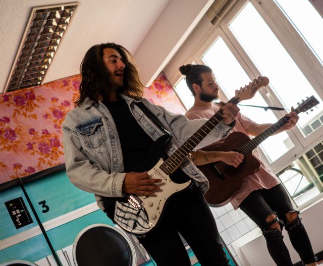 Sinbikini estrena su hit amigos de broma con un objetivo claro: divertirnos y disfrutar - 2, Foto 2