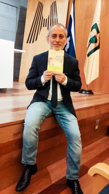 Aperitivo literario con Ginés Cruz en la biblioteca de San Javier - 1, Foto 1